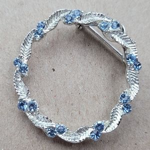 GERRY'S Signed Silver Tone Blue Rhinestone Wreath Pin Brooch